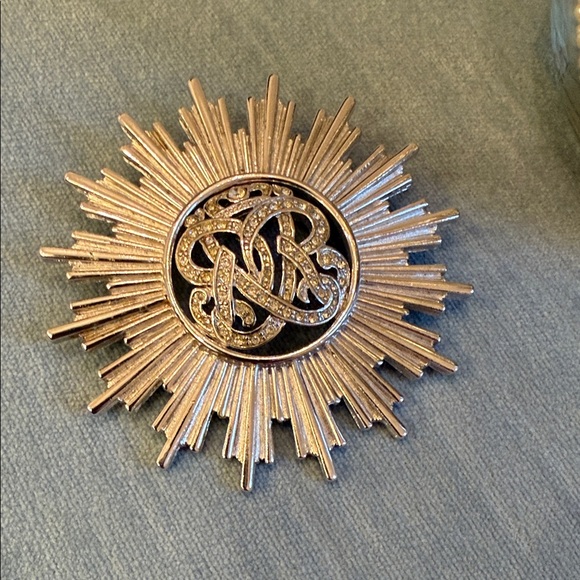 Mystery Jewelry chock full of amazing finds some sterling silver and vintage - Picture 11 of 13